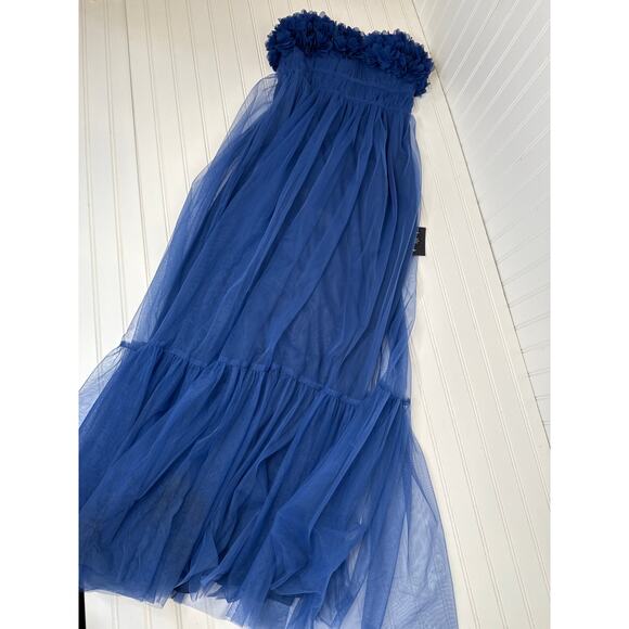 NWT Lulus Chic Spectacle Navy 3D Applique Strapless Maxi Dress Strapless Size S - Picture 2 of 10